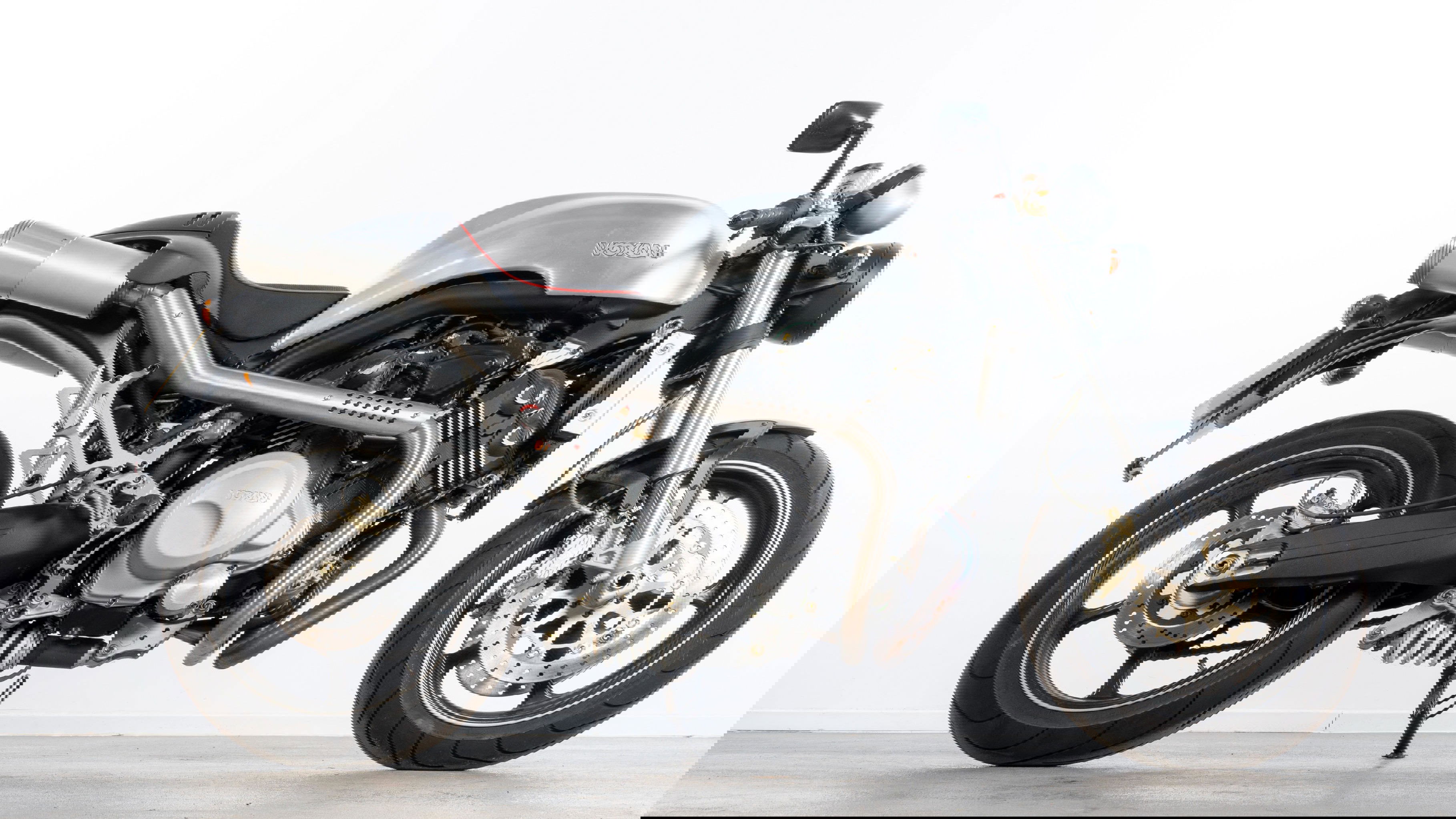 Voxan Black Magic - side